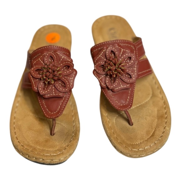 New Cliffs White Mountain Brown Leather Wedge Sandals Size 9 Flower Thong Sandal - Picture 3 of 13